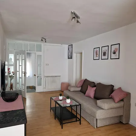 Angela Apartment Zagreb Exterior photo